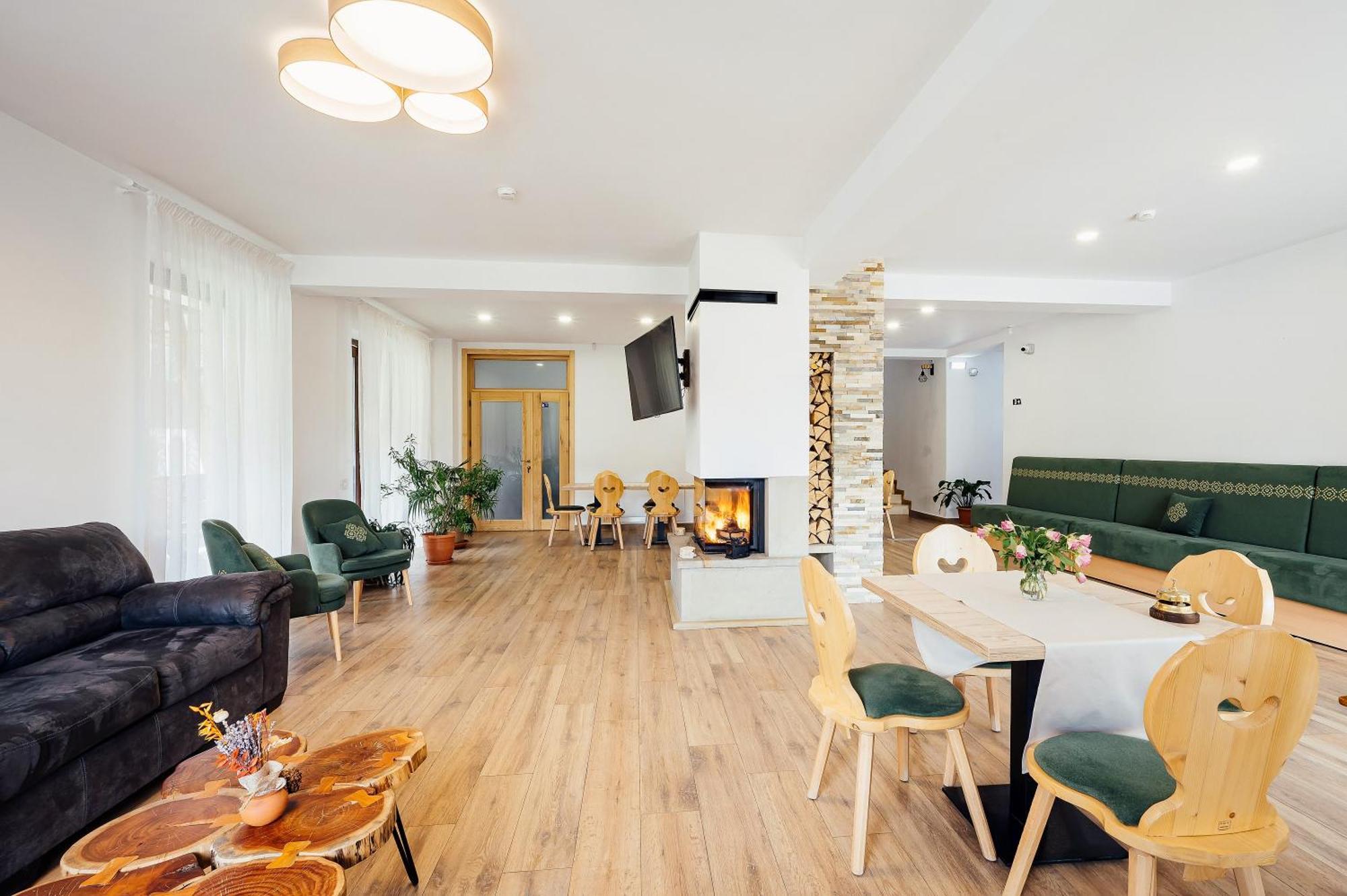 Hotel Blumenhof Bucovina Woronetz Exterior foto