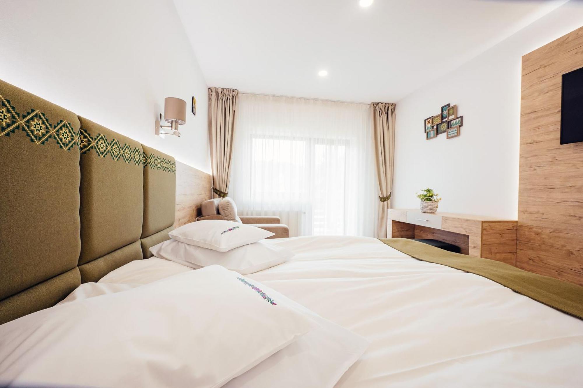 Hotel Blumenhof Bucovina Woronetz Exterior foto