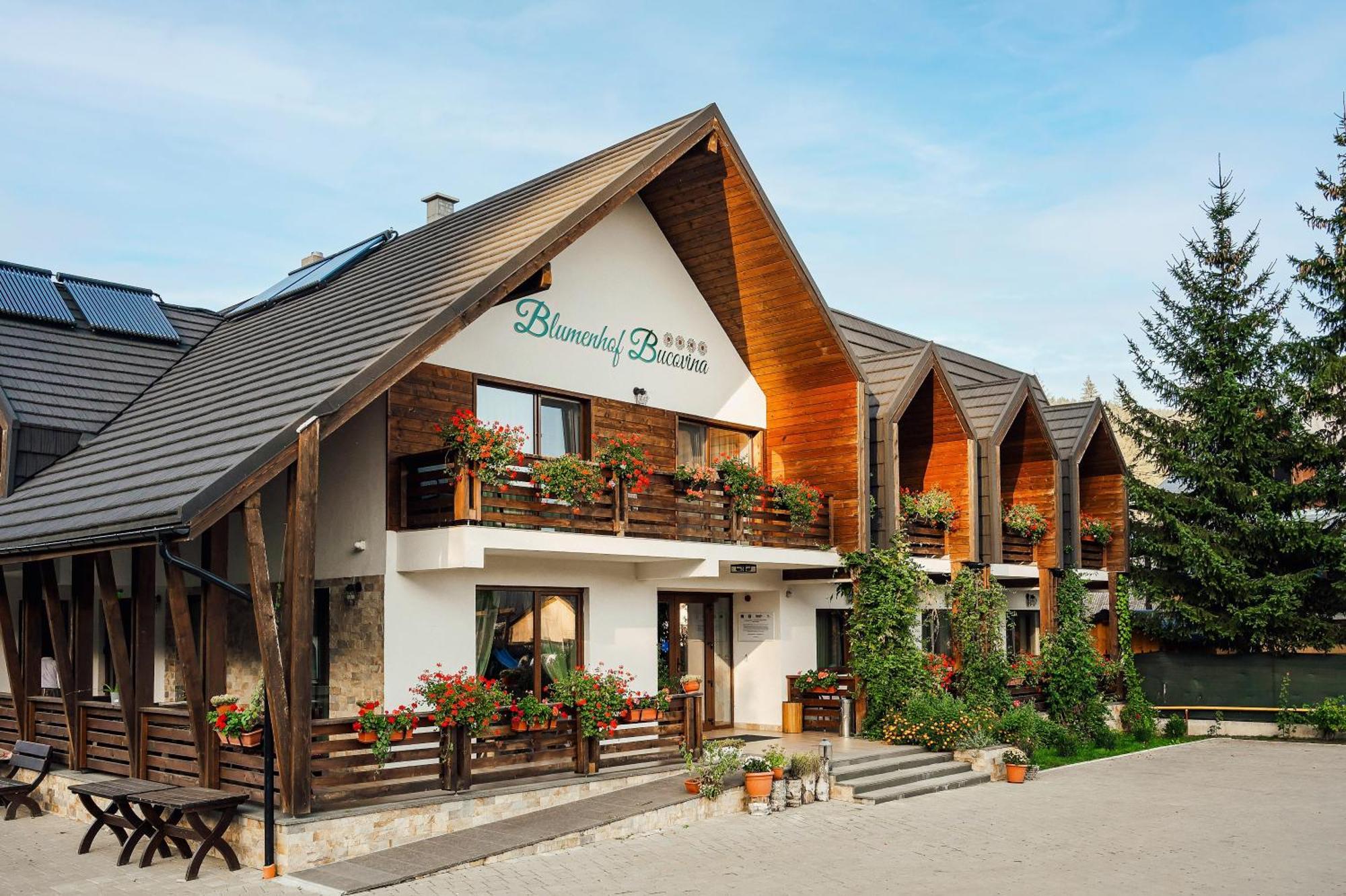 Hotel Blumenhof Bucovina Woronetz Exterior foto